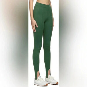 Norba Green Velour Stirrup Leggings Size XS Stretchy‎ High Rise Green